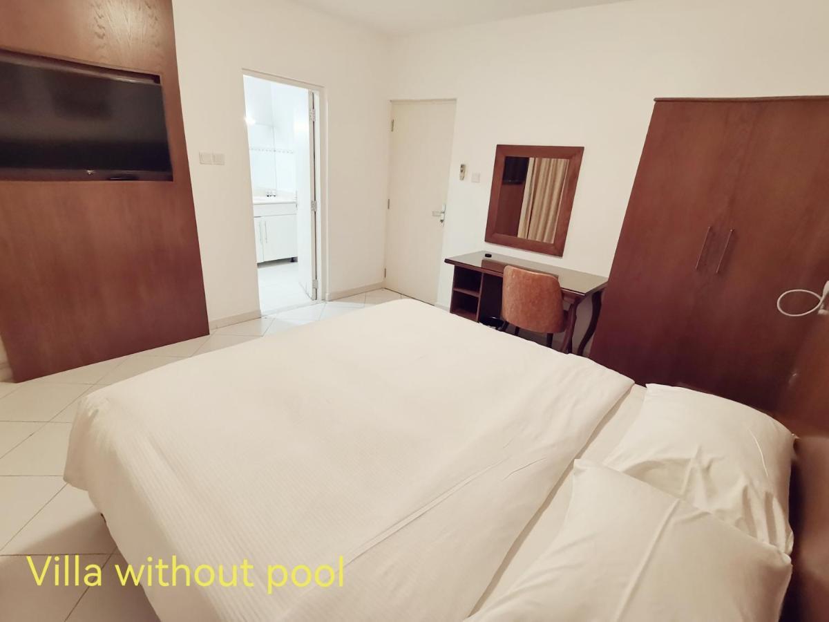 J5 Four Bedroom Villa Holiday home in Al Wasl Dubai Esterno foto